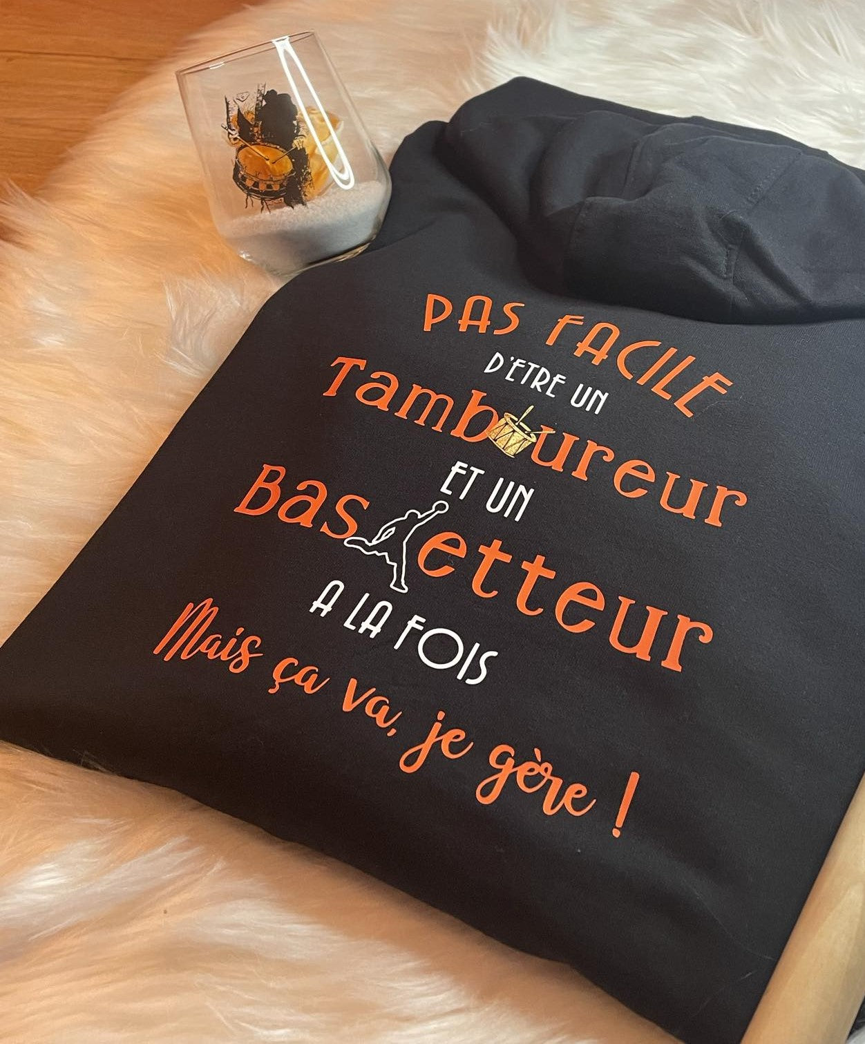 Sweat à capuche enfant personnalisé logo dos